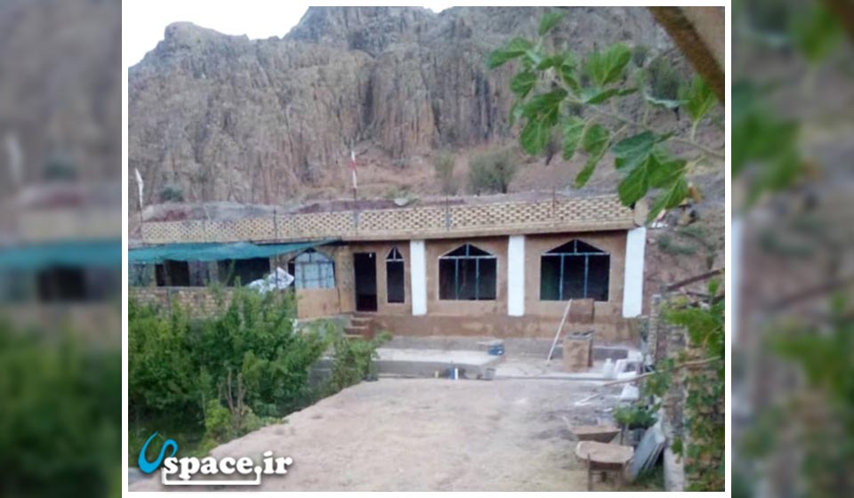 محوطه سوئیت اقامتگاه بابا کریم - گناباد - روستای درب صوفه